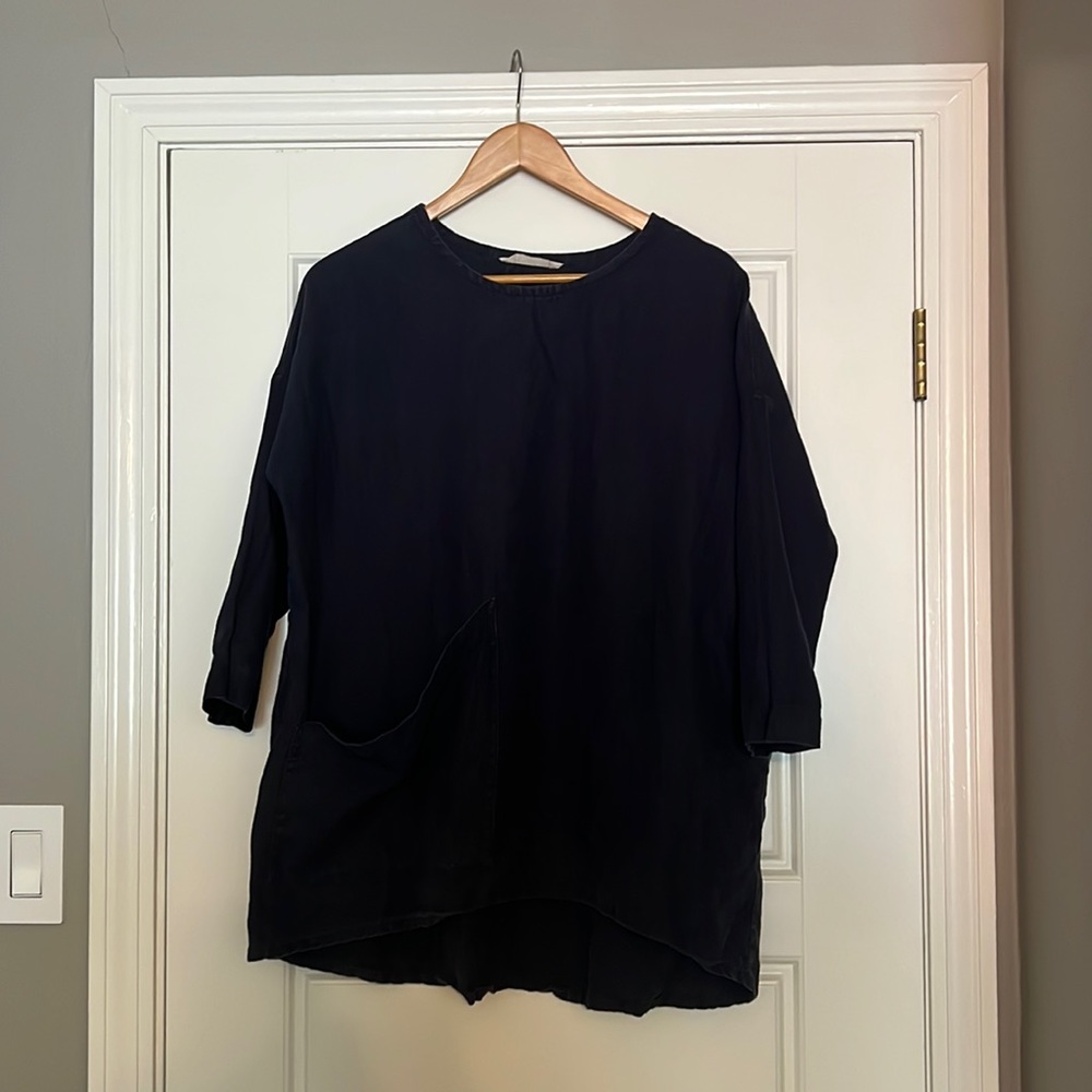 Elizabeth Suzann navy linen Harper Tunic